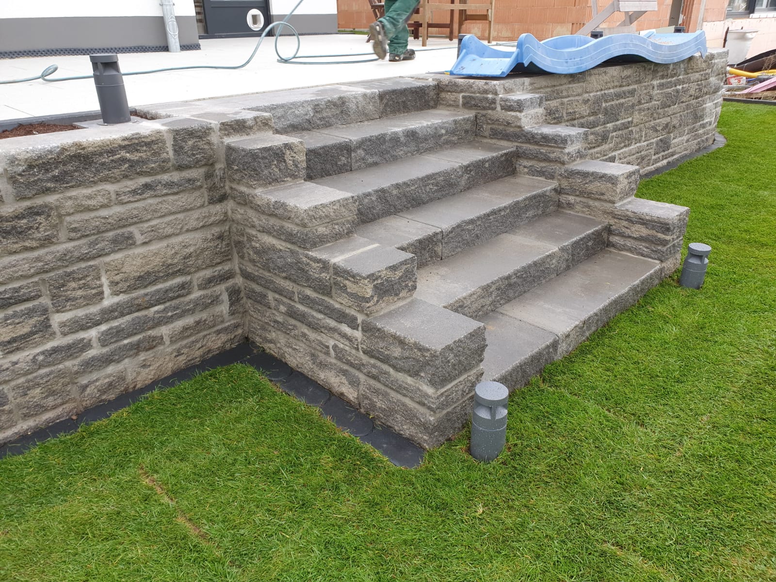 Regenwasser versickern lassen – Warum versickerungsfähige Beläge die Zukunft sind