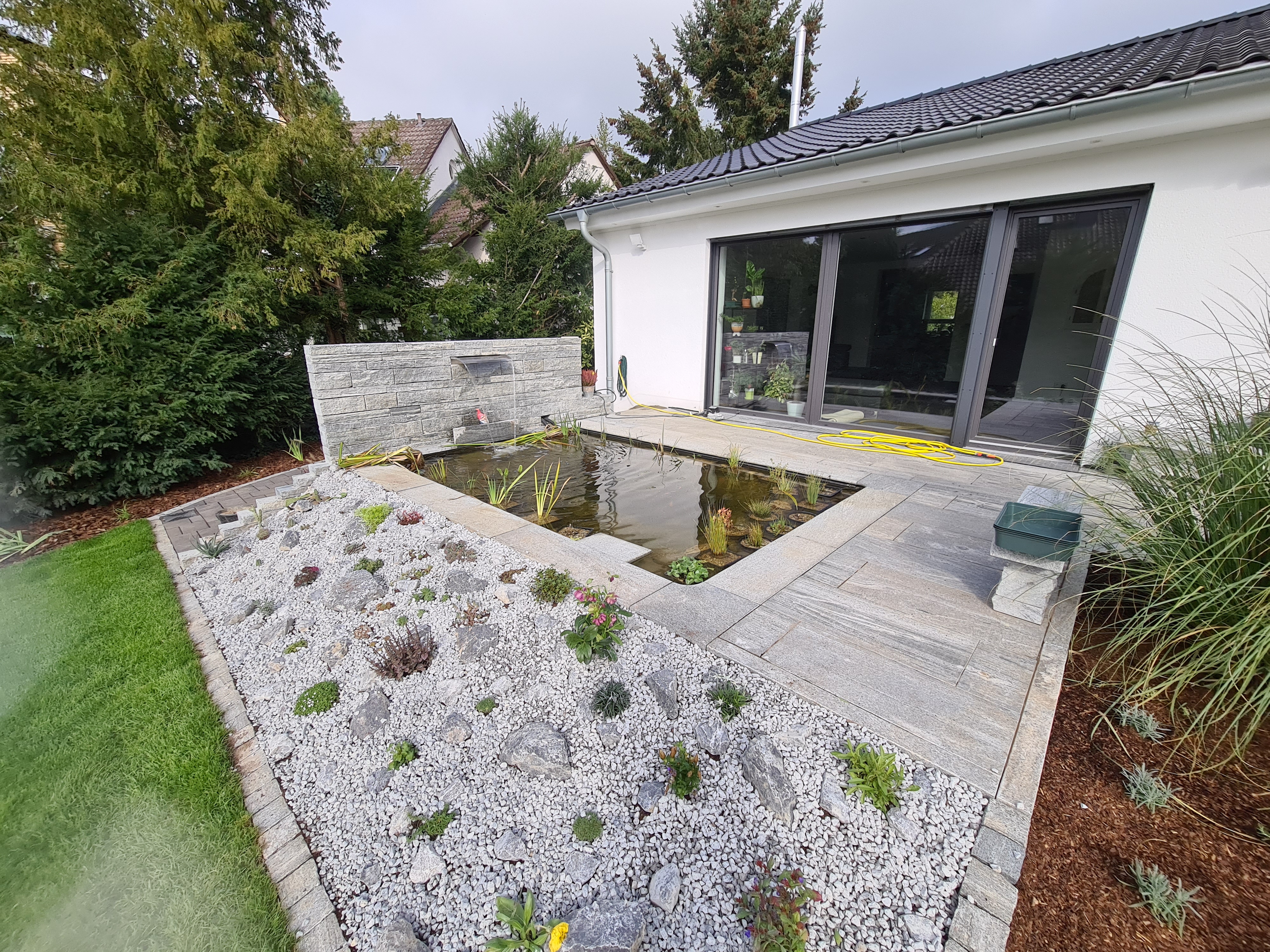 Kleinen Garten groß wirken lassen – Gestaltungstricks vom Profi